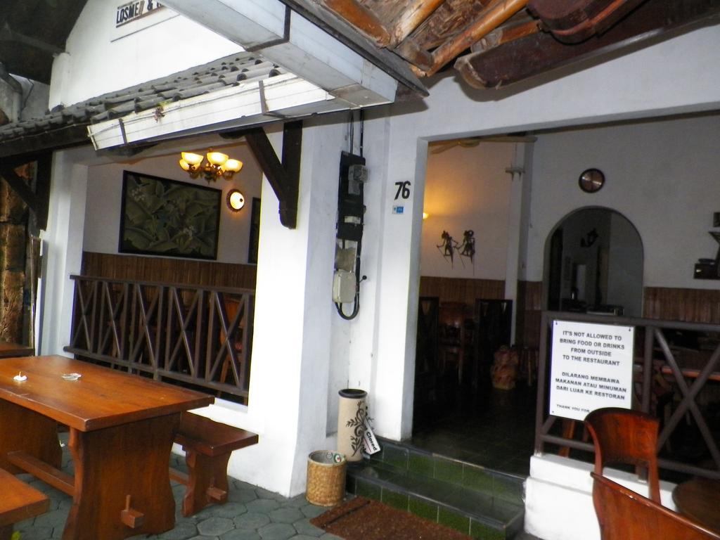 Bladok Hotel & Restaurant Yogyakarta Kültér fotó