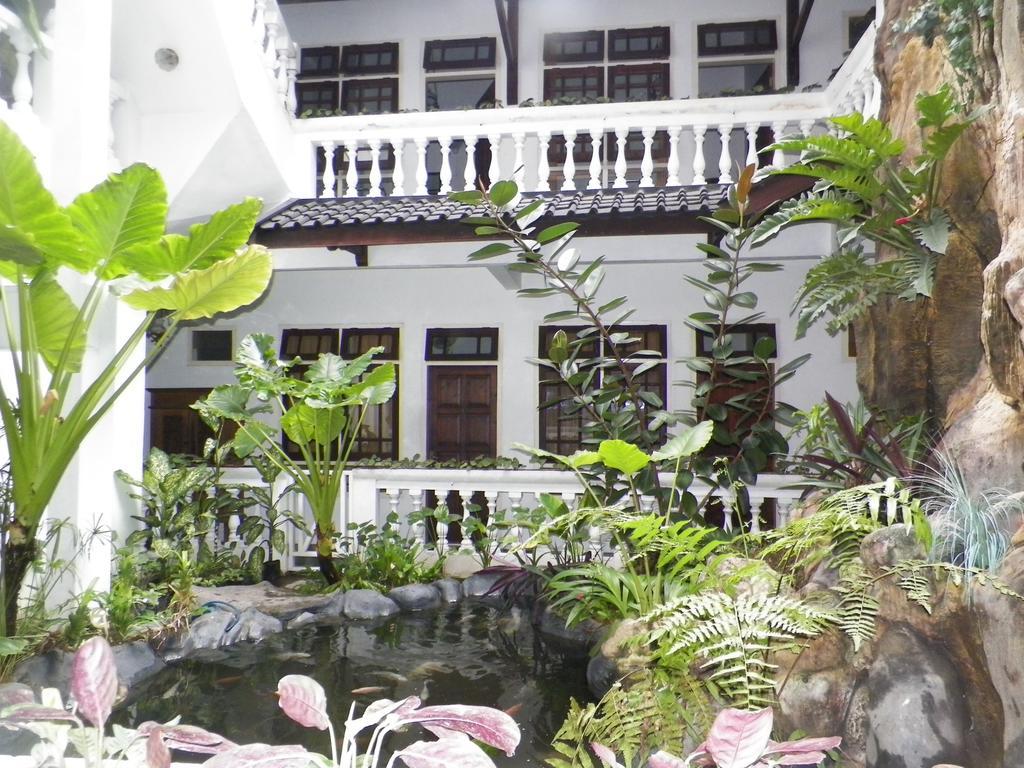 Bladok Hotel & Restaurant Yogyakarta Kültér fotó