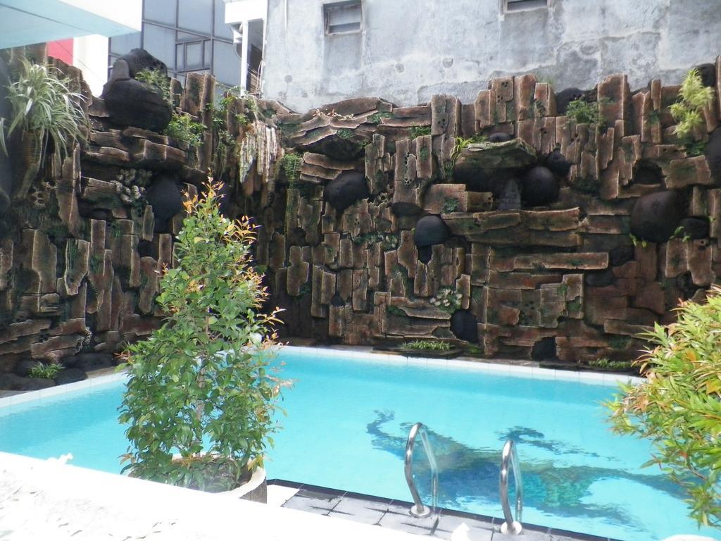 Bladok Hotel & Restaurant Yogyakarta Kültér fotó